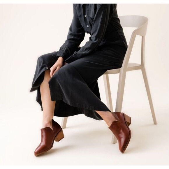 Nisolo Anthropologie Mia Everyday Leather Ankle Booties Auburn Brown Block Heel